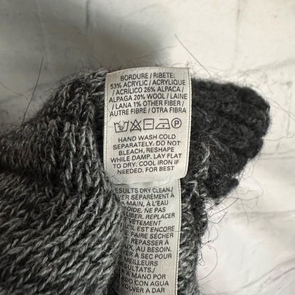 Victoria's Secret Dark & Light Gray Zip Up Cardigan, XS, Pre-owned - Picture 6 of 7